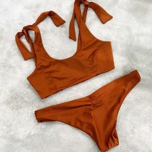 Maheli Heli Bronze Set